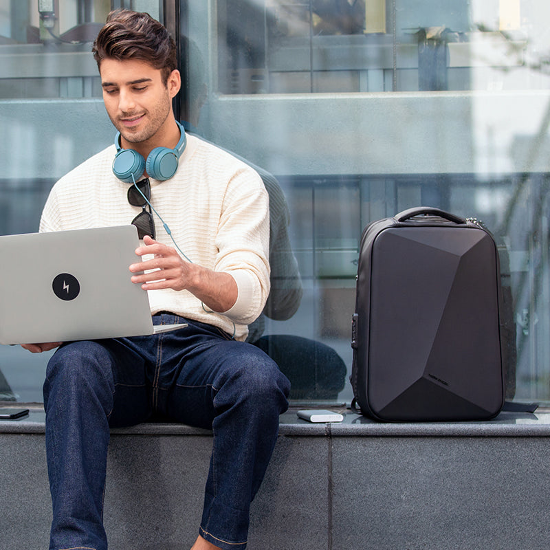 Mochila Expansível 20-26L para Notebook 15.6