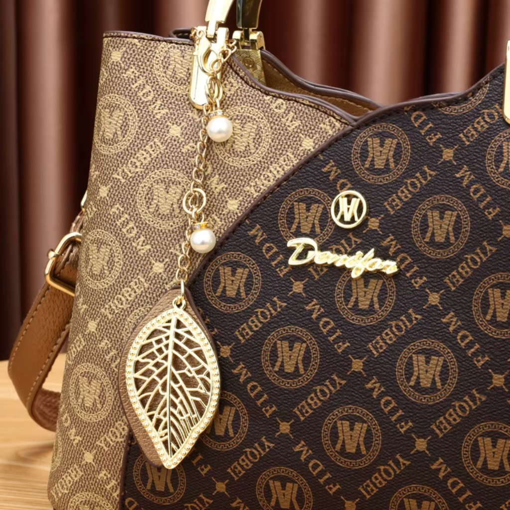 Bolsa Feminina de Couro Genuíno - Cassandra 2