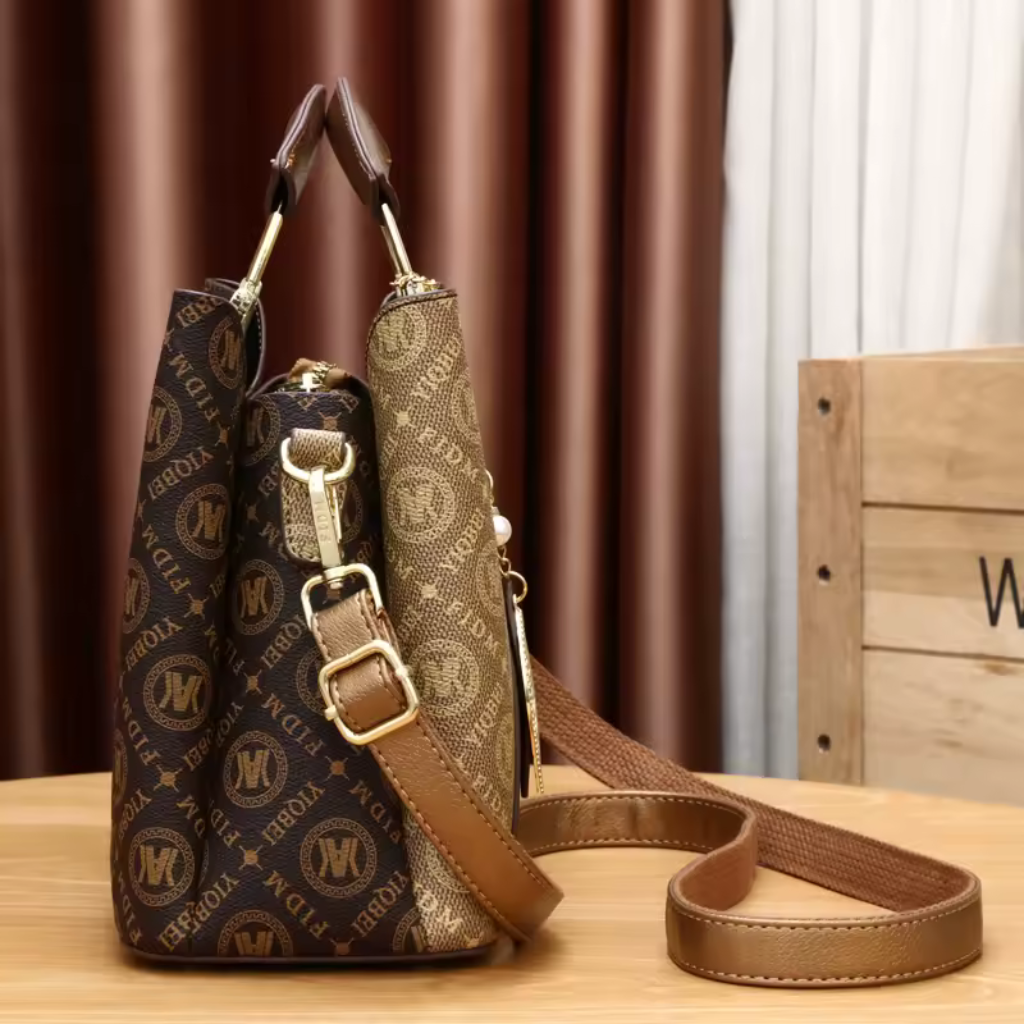 Bolsa Feminina de Couro Genuíno - Cassandra 5