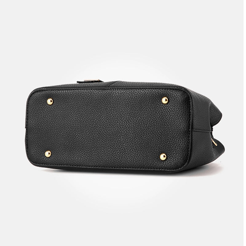 Bolsa Feminina de Couro Genuíno - Emma Ferraz 11