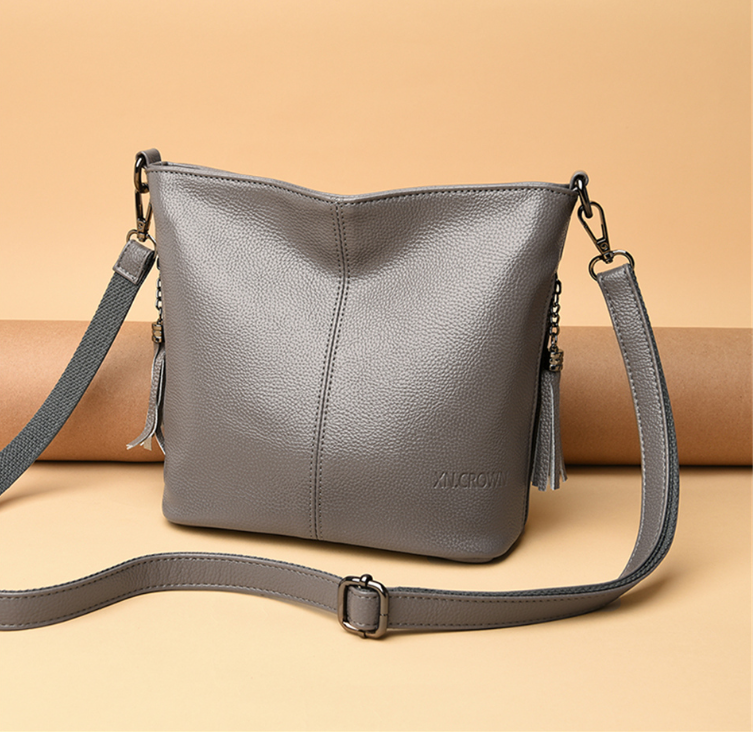 Bolsa Feminina de Couro Genuíno - Lavinya 4
