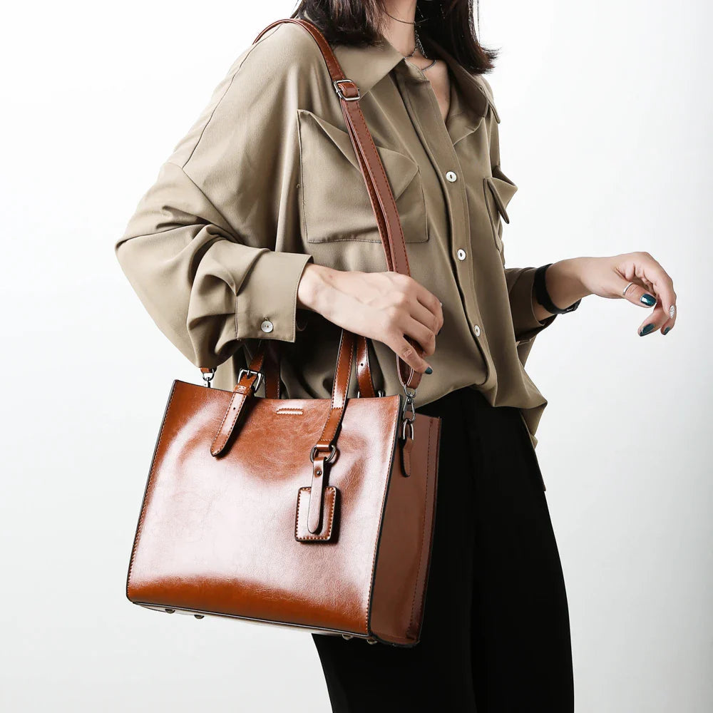 Bolsa Feminina de Couro Genuíno - Vivienne Luxo 2