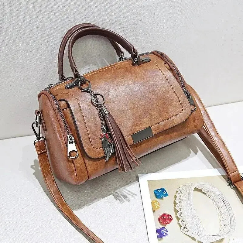 Bolsa Feminina de Couro Genuino Safira Hernandes 7