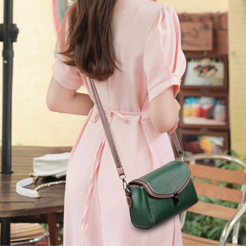 Bolsa Feminina em Couro Genuíno - Genevieve 2