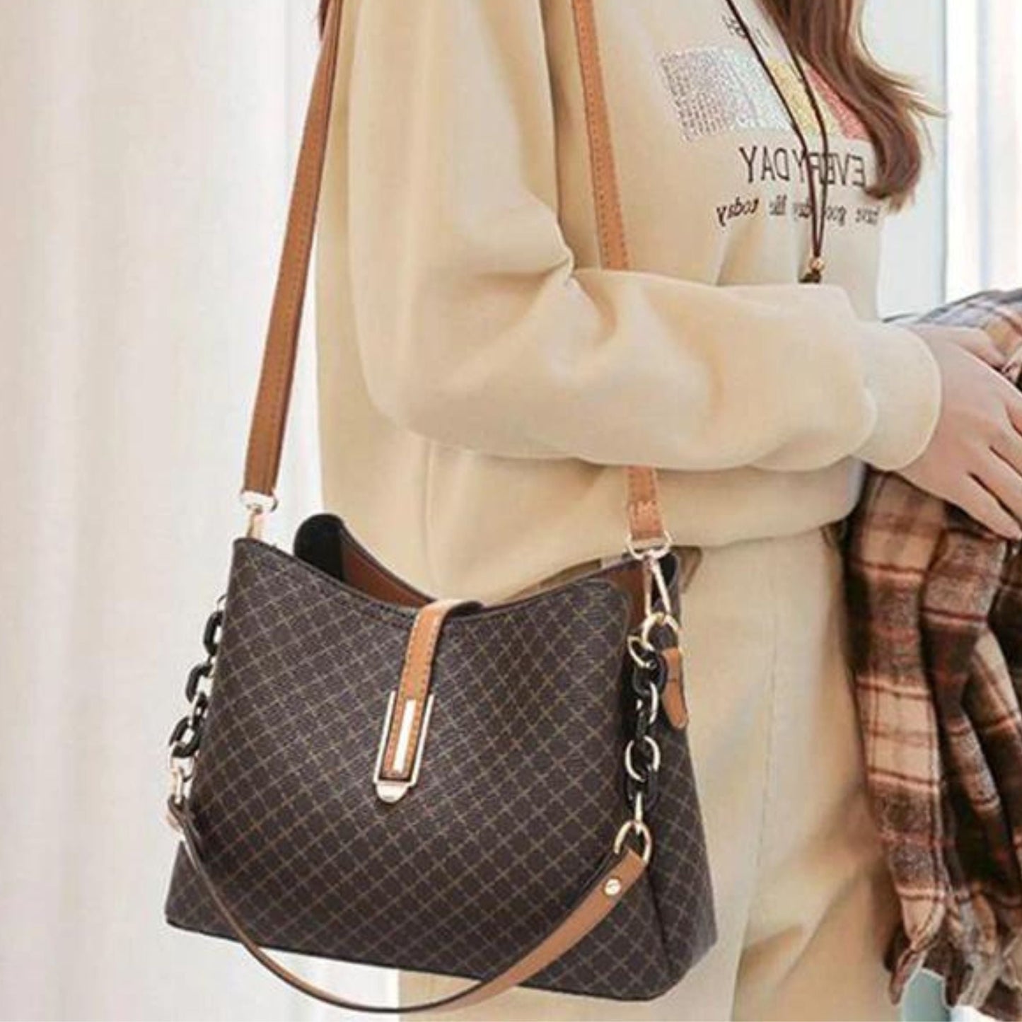 Bolsa Feminina em Couro Genuino - Ayla 2