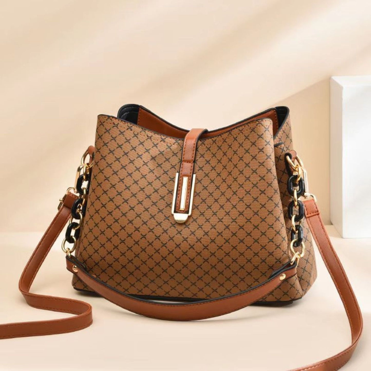Bolsa Feminina em Couro Genuino - Ayla 8