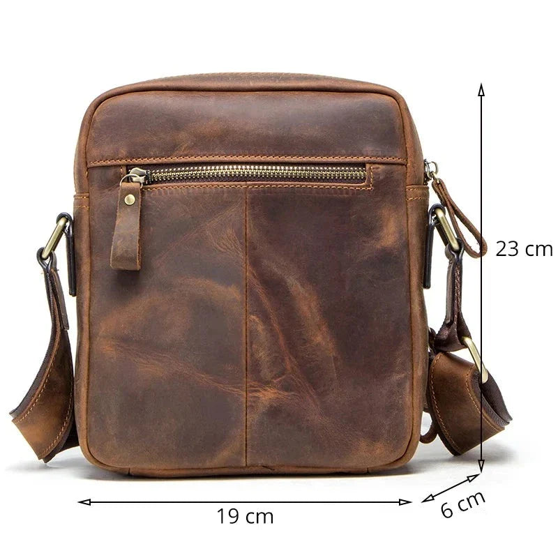 Mochila Masculina de Couro Striker