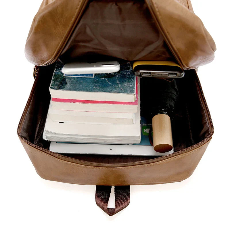 Mochila Masculina de Couro - RuggedPack