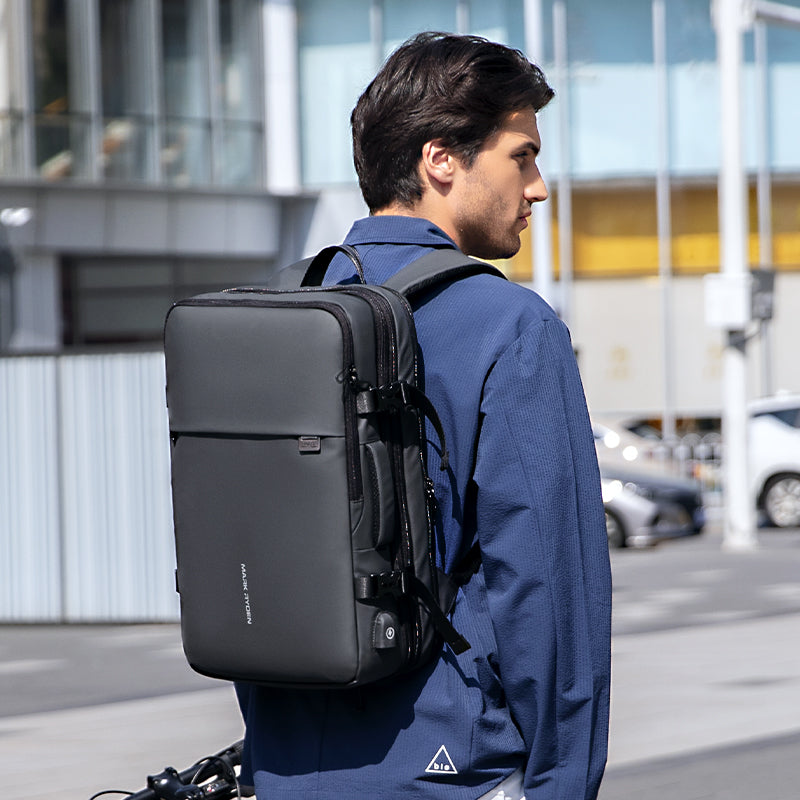 Mochila Expansível 22L a 37L Executiva de Viagem para Notebook 17" Solstice 2