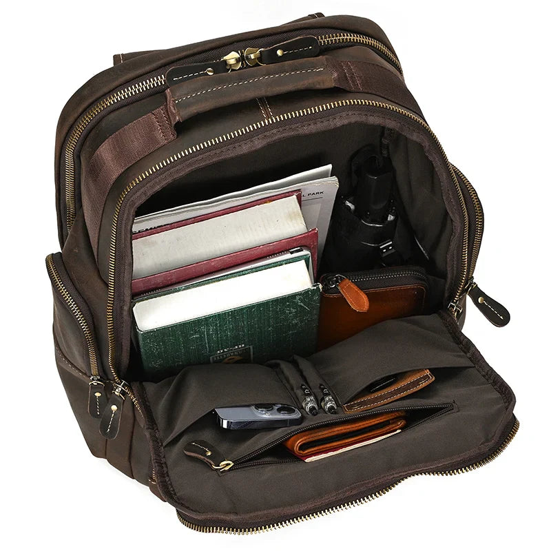 Mochila Masculina de Couro Notebook 17 com USB 5