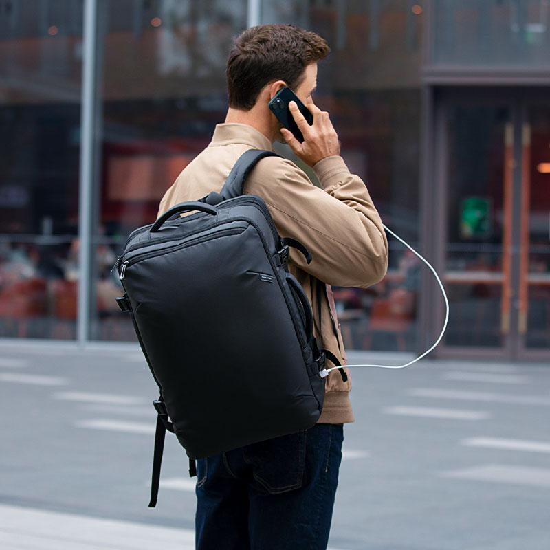 Mochila de Viagem 34L-45L Notebook 17.3" Porta USB 7