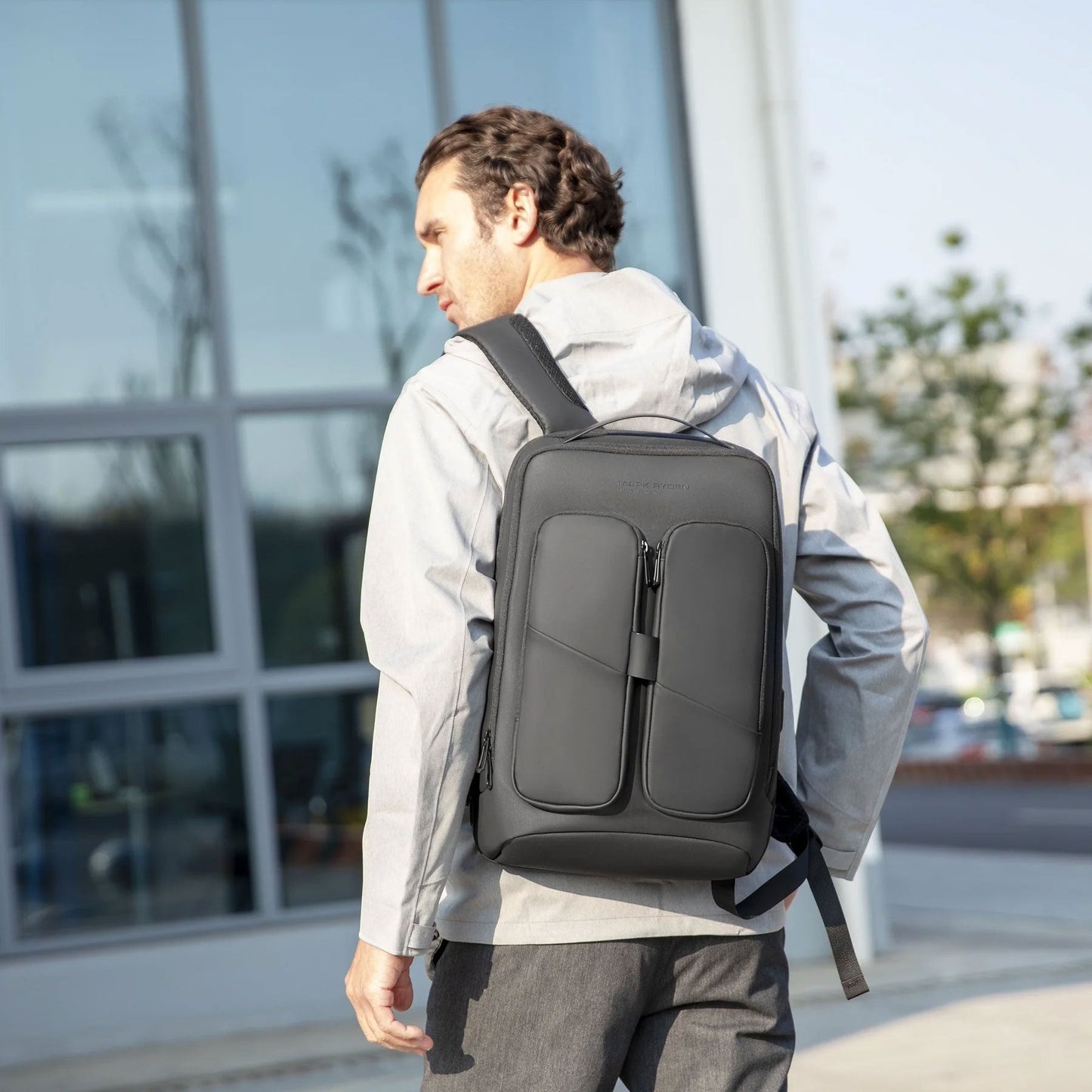 Mochila para Notebook 15.6" com Porta USB Trivor 2