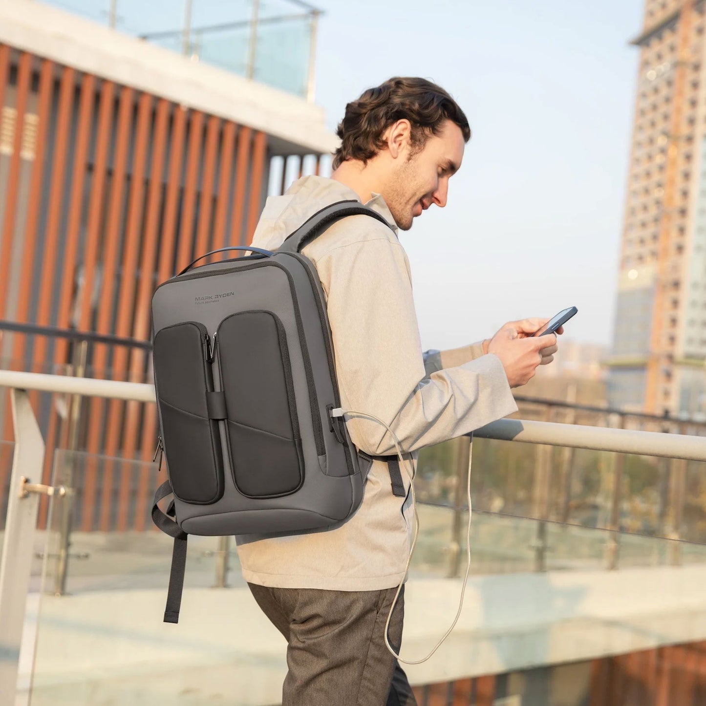 Mochila para Notebook 15.6" com Porta USB Trivor 7