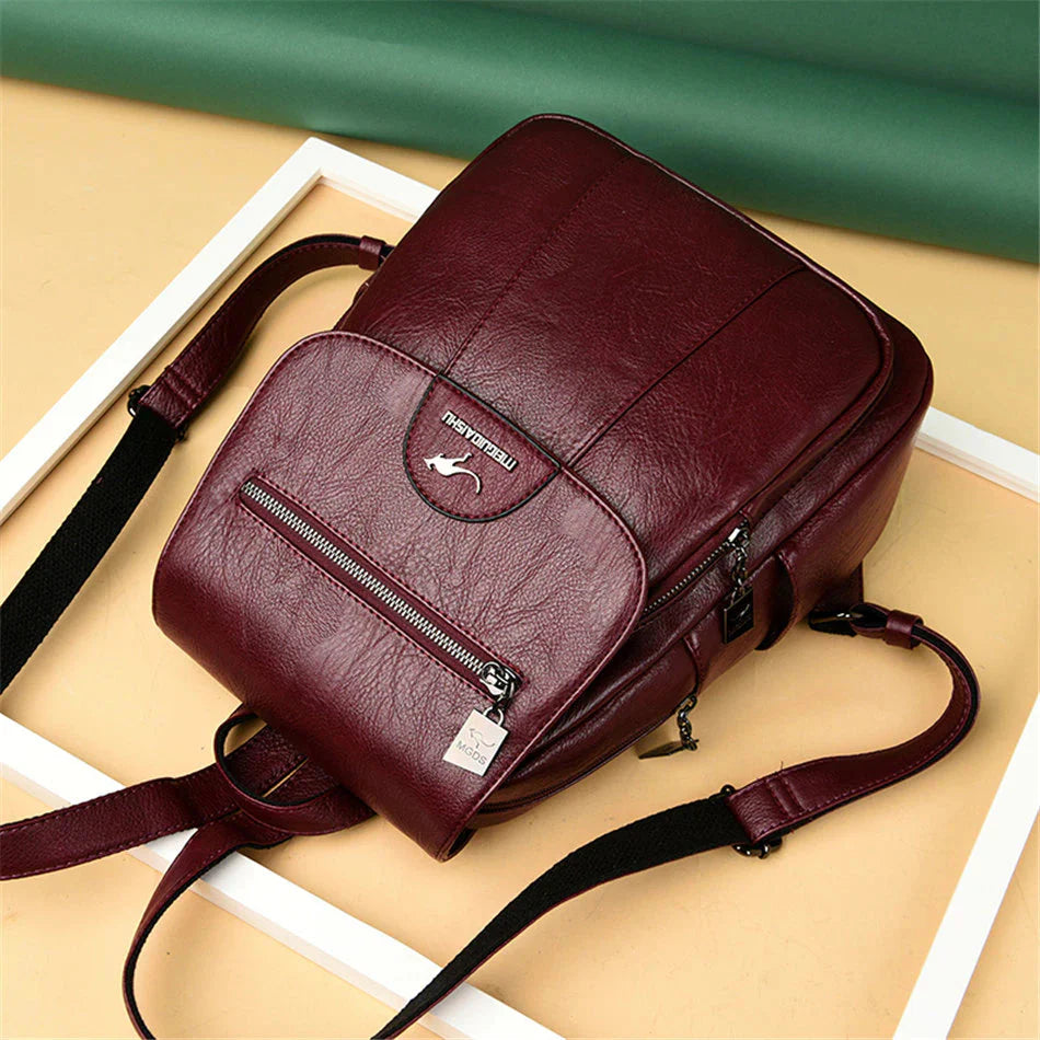 Mochila Feminina de Couro Dolce