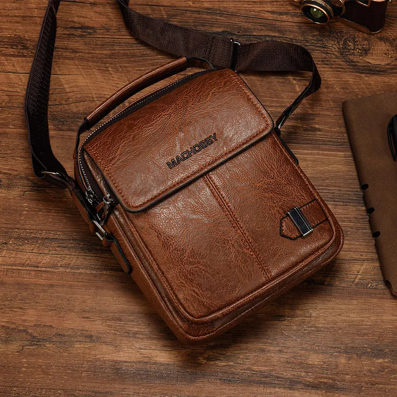 Mochila Masculina de Couro Legítimo - Enduro