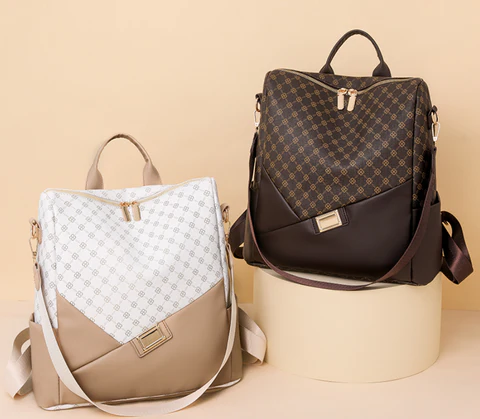 Mochila Feminina de Couro Xadrez
