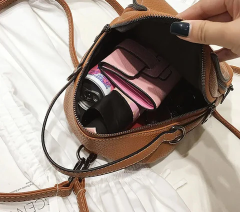 Mochila Feminina de Couro Luna Premium