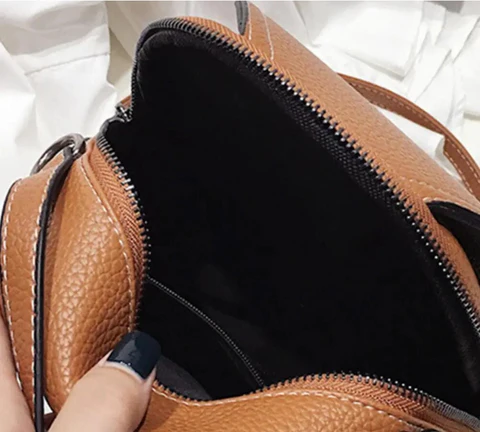 Mochila Feminina de Couro Luna Premium