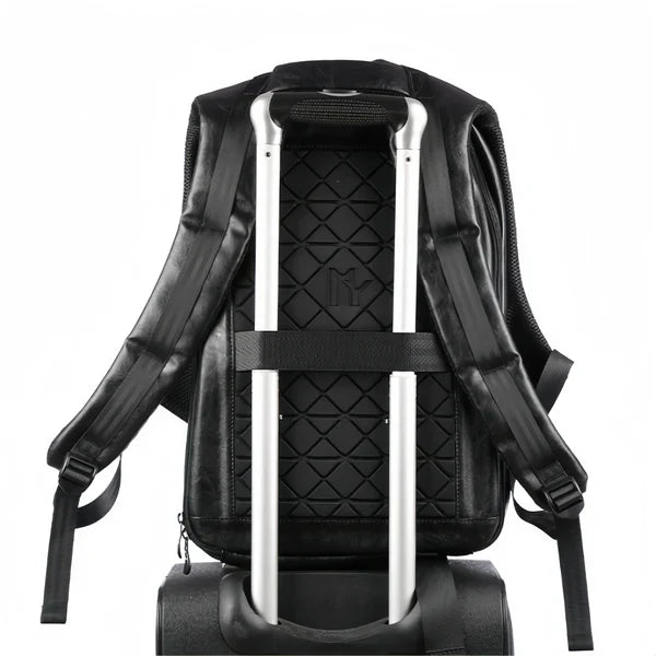 Mochila de Viagem em Couro com Porta USB