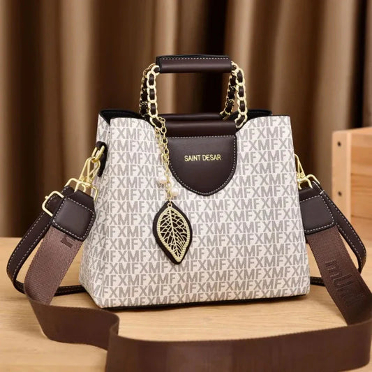 Bolsa Feminina em Couro Genuíno - Saint Desar