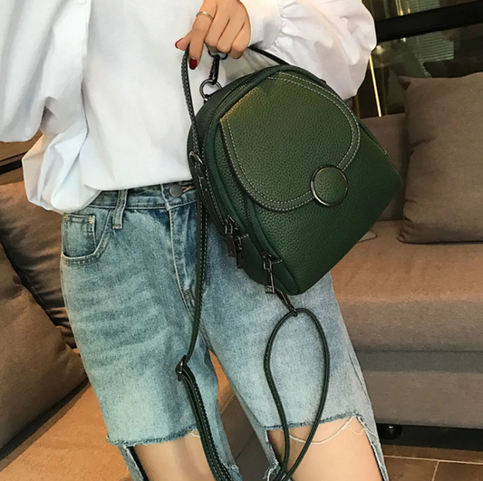 Mochila Feminina de Couro Luna Premium