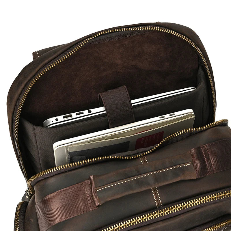 Mochila Masculina de Couro Notebook 17 com USB 7