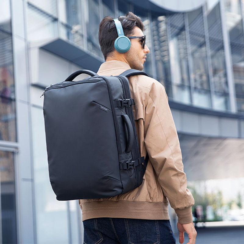 Mochila de Viagem 34L-45L Notebook 17.3" Porta USB 2