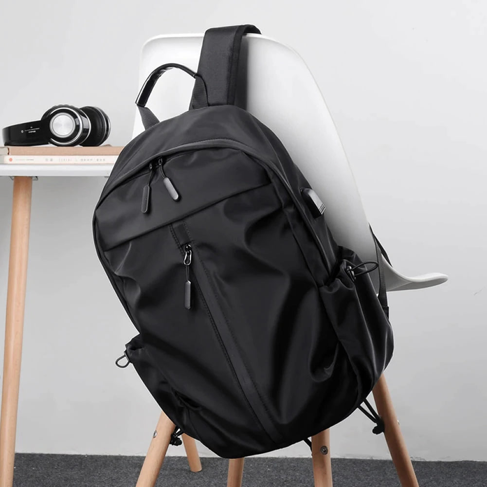 Mochila Glad Resistente a Água com USB