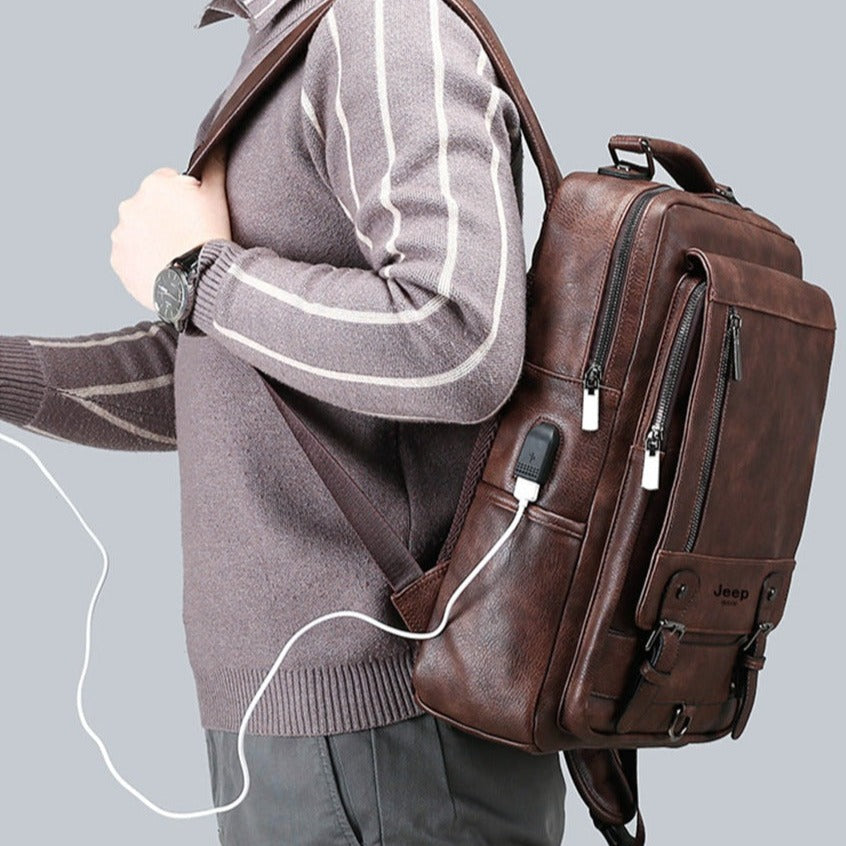 Mochila Masculina Jeep de Couro Notebook
